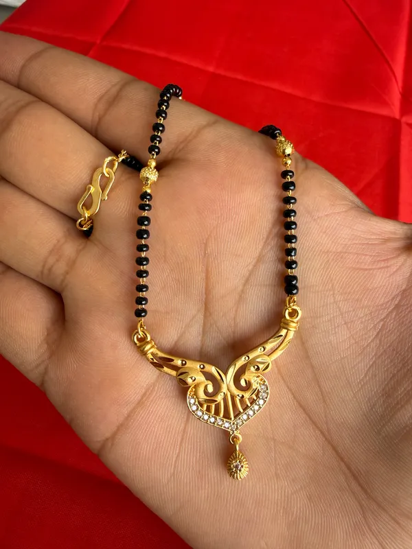 Gold_Tone_Traditional_Mangalsutra_Necklace_For_Women