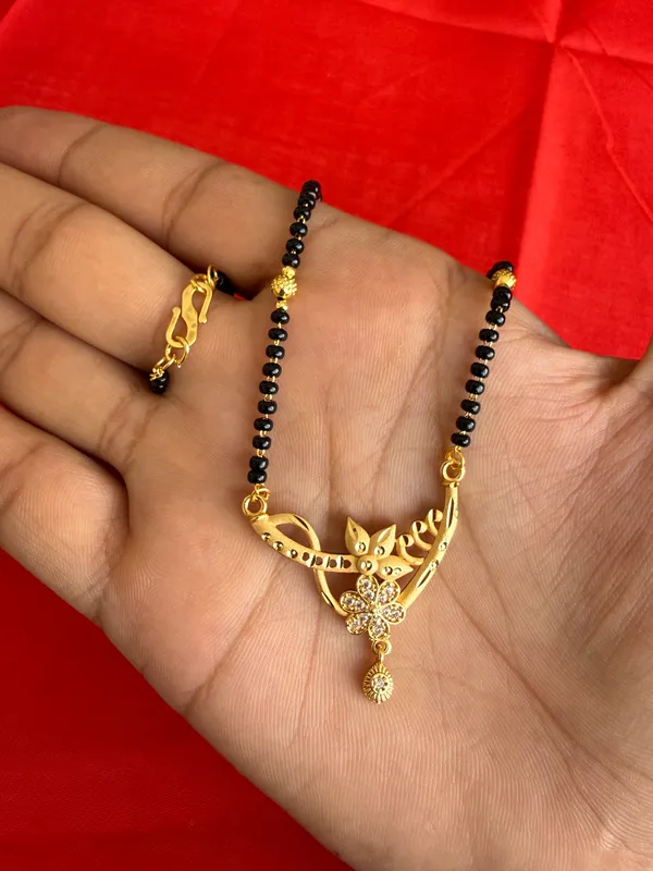 Gold_Tone_Traditional_Mangalsutra_Necklace_For_Women