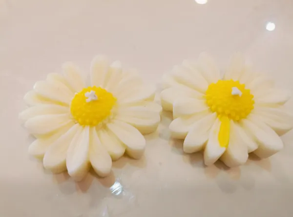 White_Daisy_Floral_Artificial_Flowers