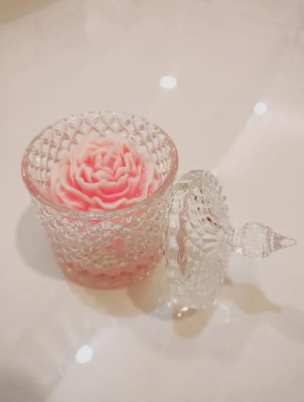 Glass_Floral_Rose_Candle