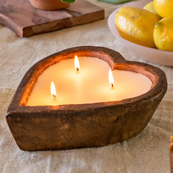 Coconut_Shell_Heart_Shaped_Three_Wick_Candle