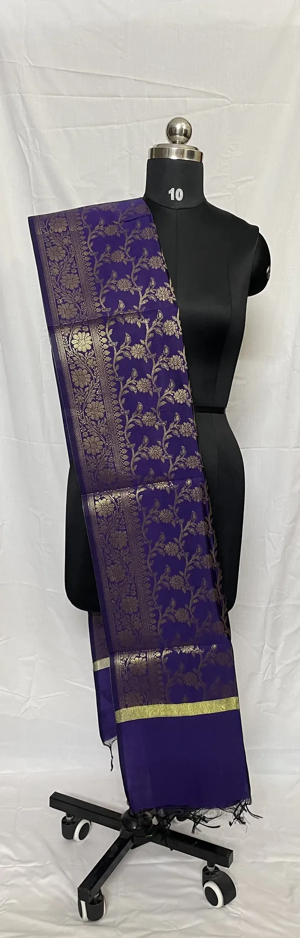 Mamta_Matching_Centre-dupattaBanarasi_Silk