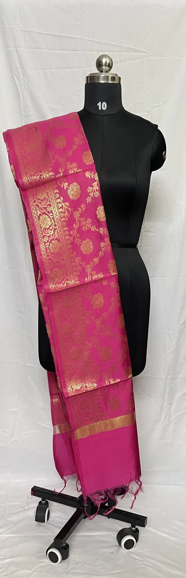 Mamta_Matching_Centre-dupattaBanarasi_Silk