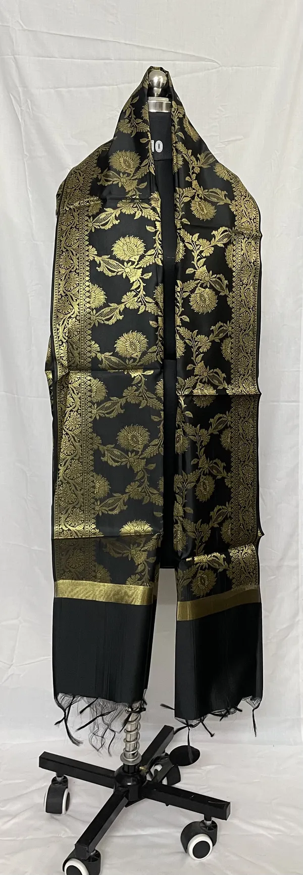 Mamta_Matching_Centre-dupattaBanarasi_Silk
