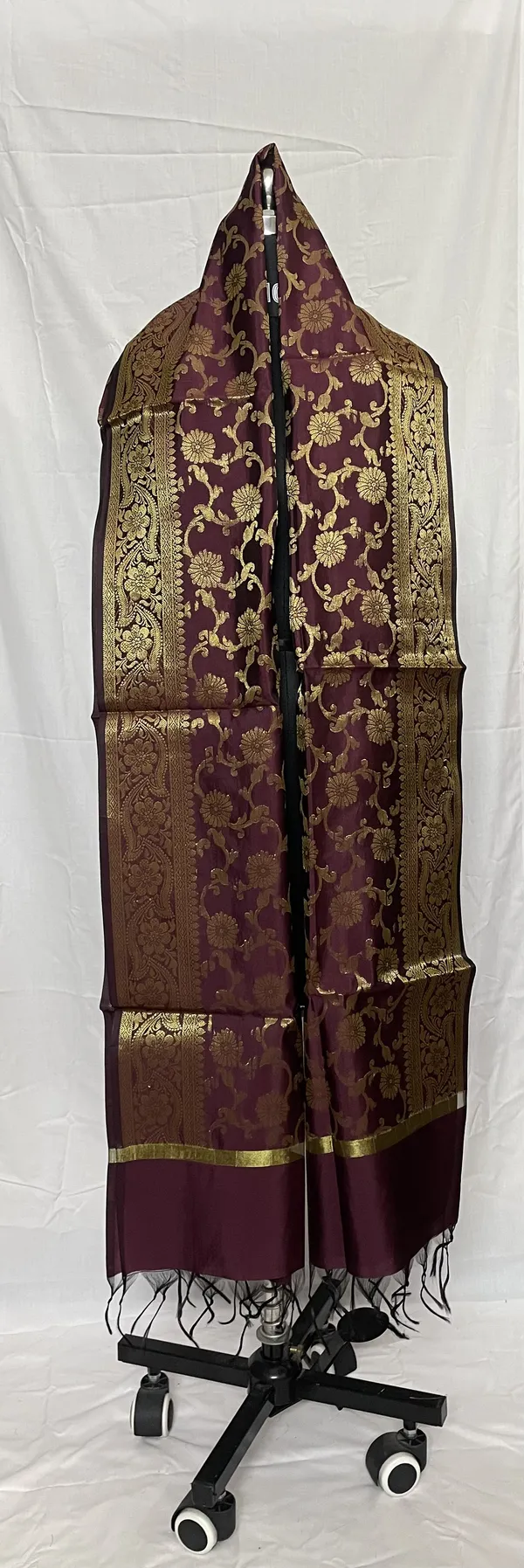 Mamta_Matching_Centre-dupattaBanarasi_Silk