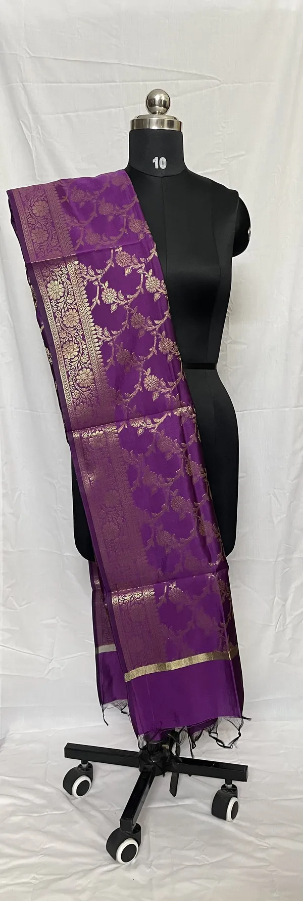 Mamta_Matching_Centre-dupattaBanarasi_Silk
