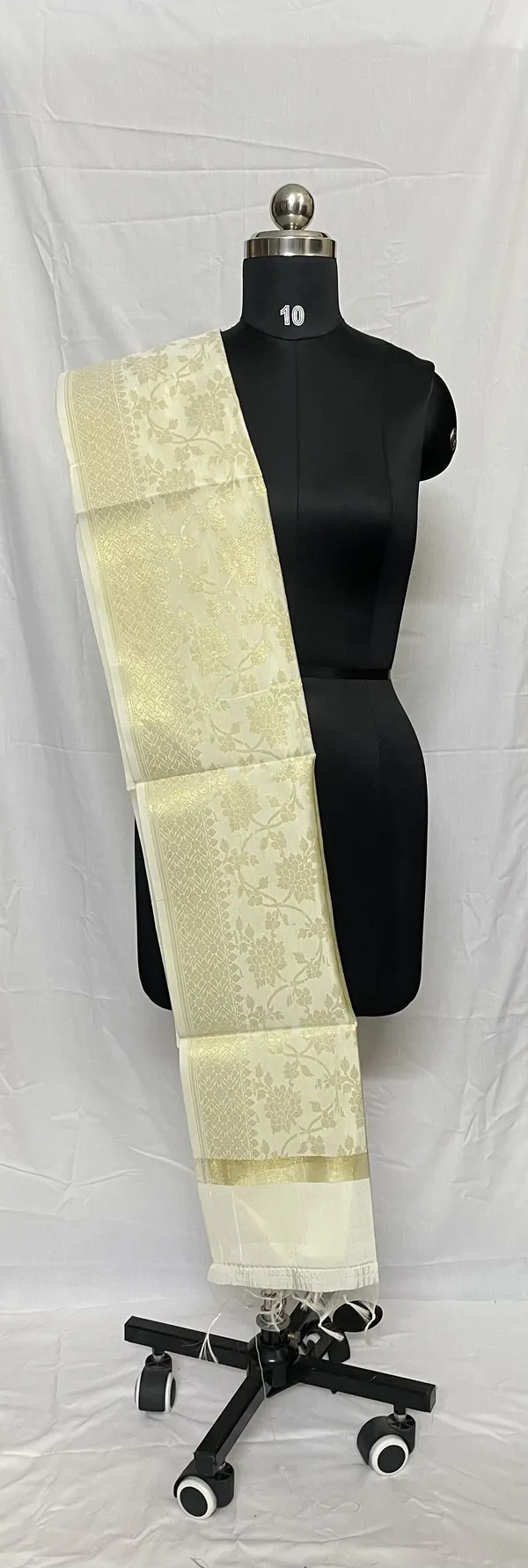 Mamta_Matching_Centre-dupattaBanarasi_Silk