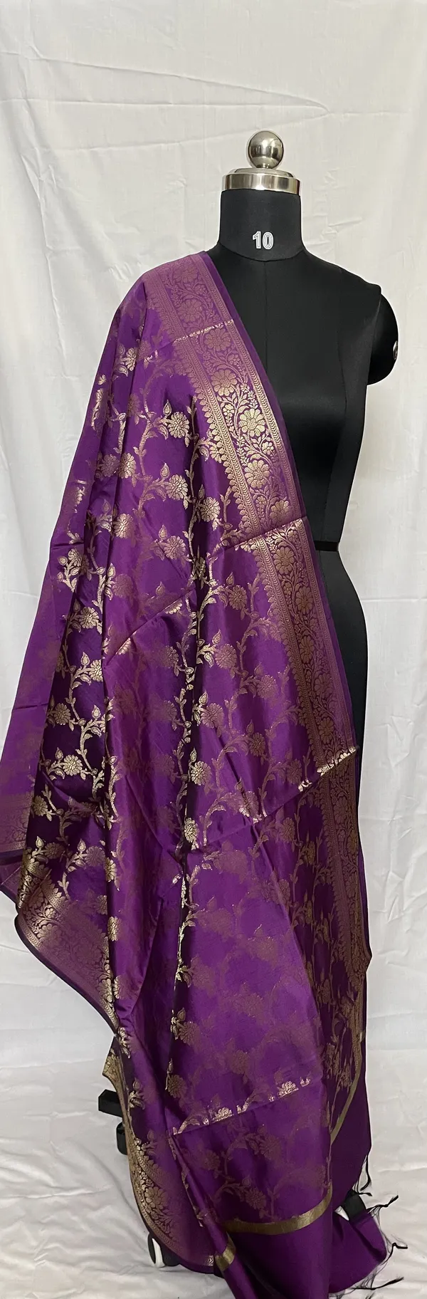Mamta_Matching_Centre-dupattaBanarasi_Silk_
