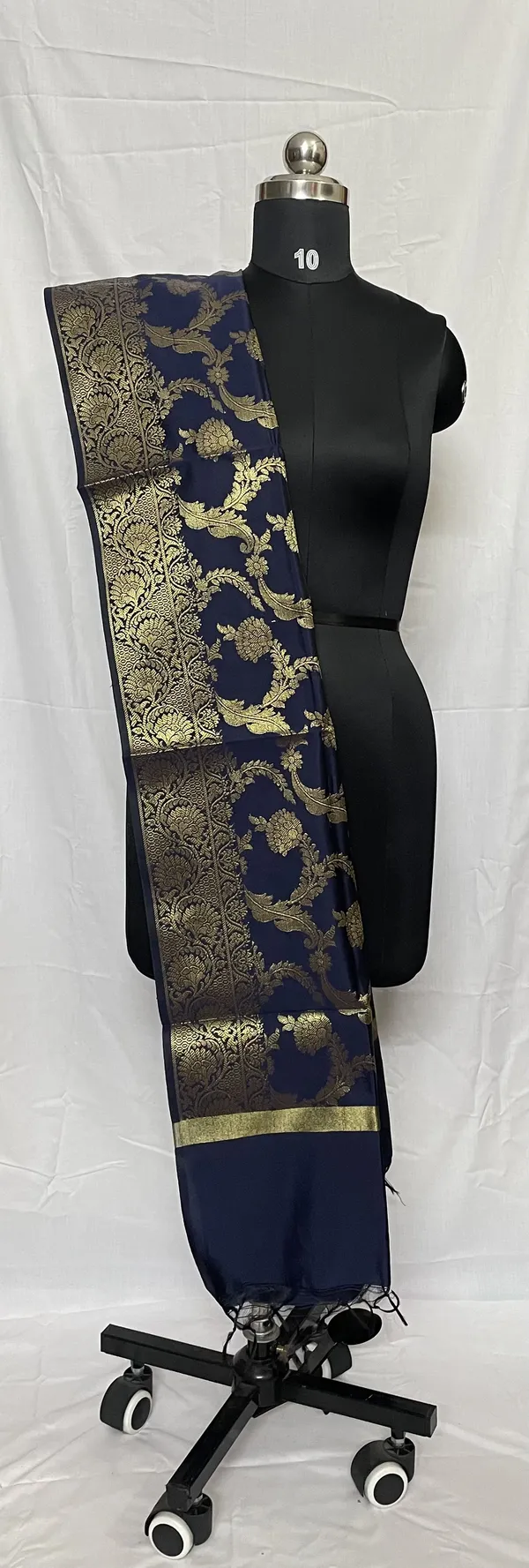 Mamta_Matching_Centre-dupattaBanarasi_Silk