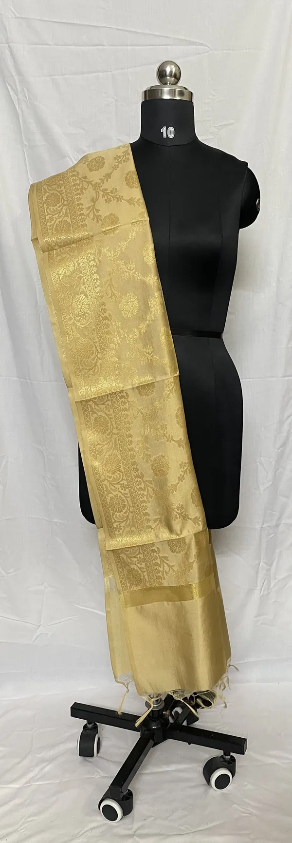 Mamta_Matching_Centre-dupattaBanarasi_Silk