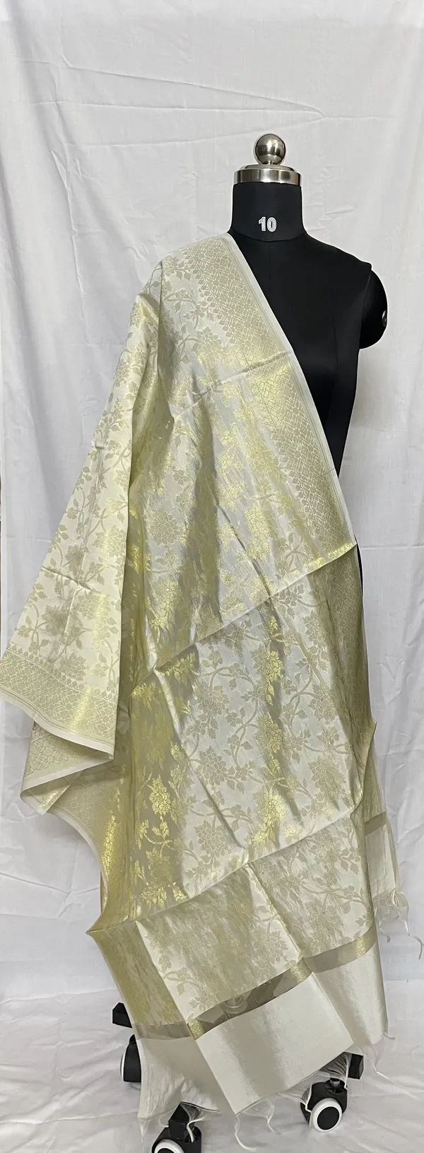 Mamta_Matching_Centre-dupattaBanarasi_Silk