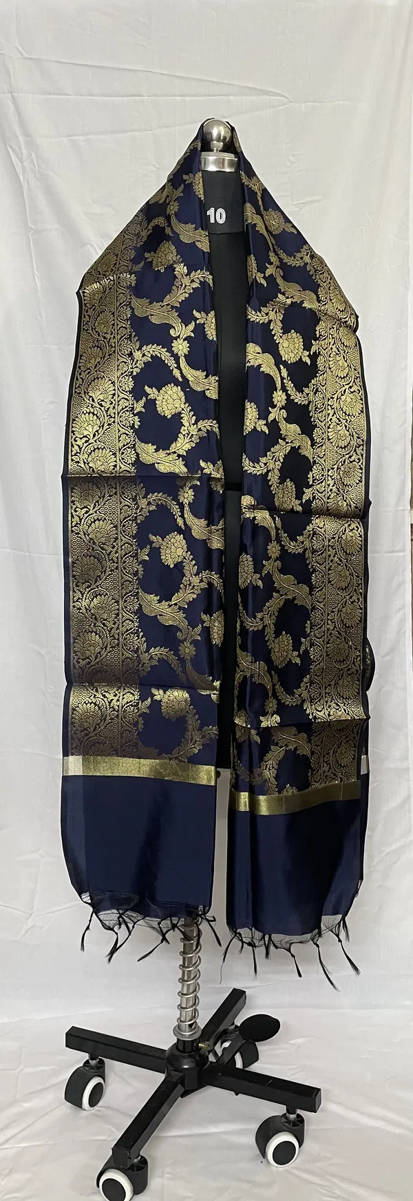 Mamta_Matching_Centre-dupattaBanarasi_Silk
