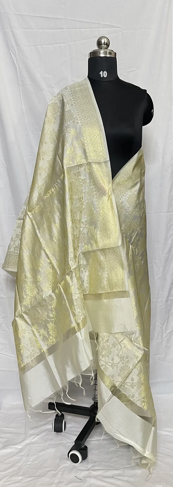 Mamta_Matching_Centre-dupattaBanarasi_Silk