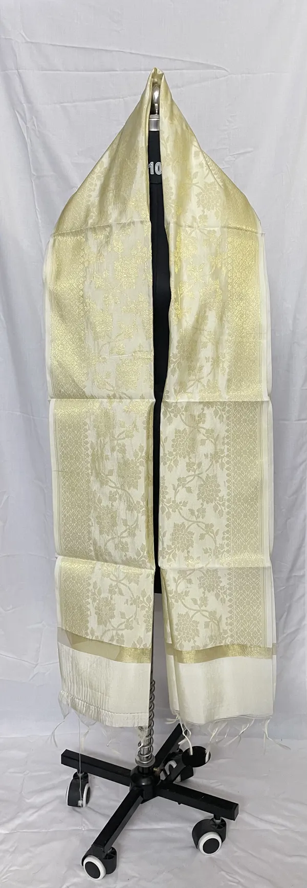 Mamta_Matching_Centre-dupattaBanarasi_Silk