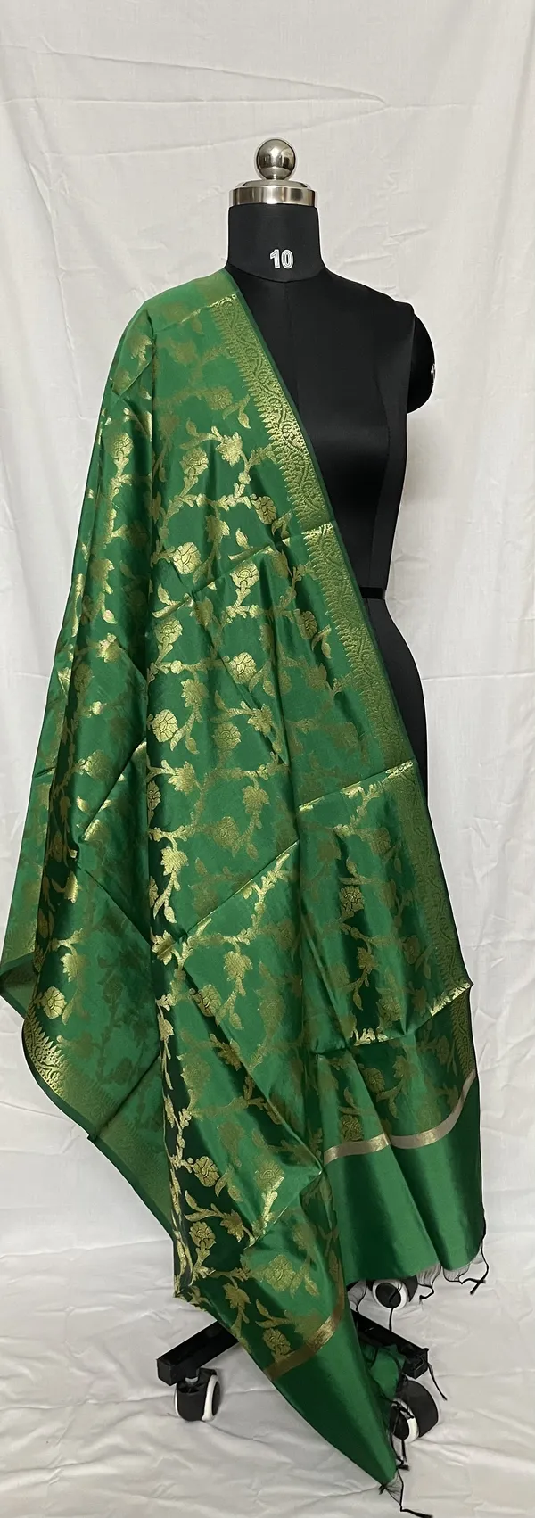 Mamta_Matching_Centre-dupattaBanarasi_Silk