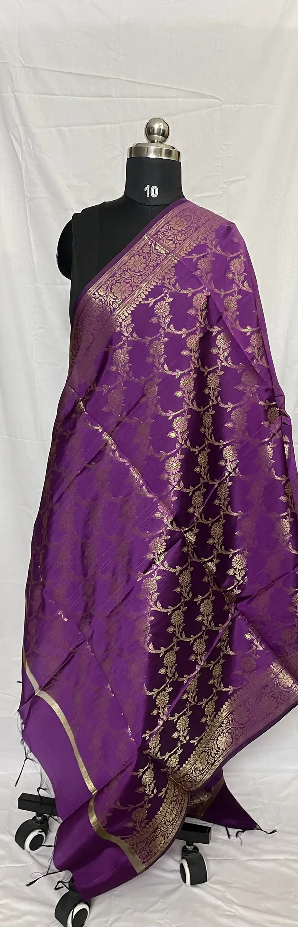 Mamta_Matching_Centre-dupattaBanarasi_Silk_
