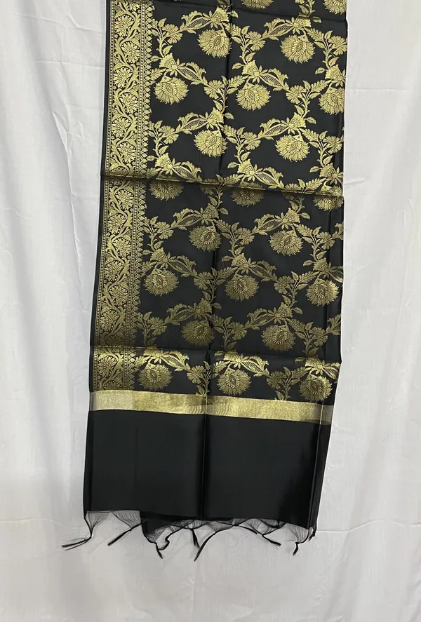 Mamta_Matching_Centre-dupattaBanarasi_Silk