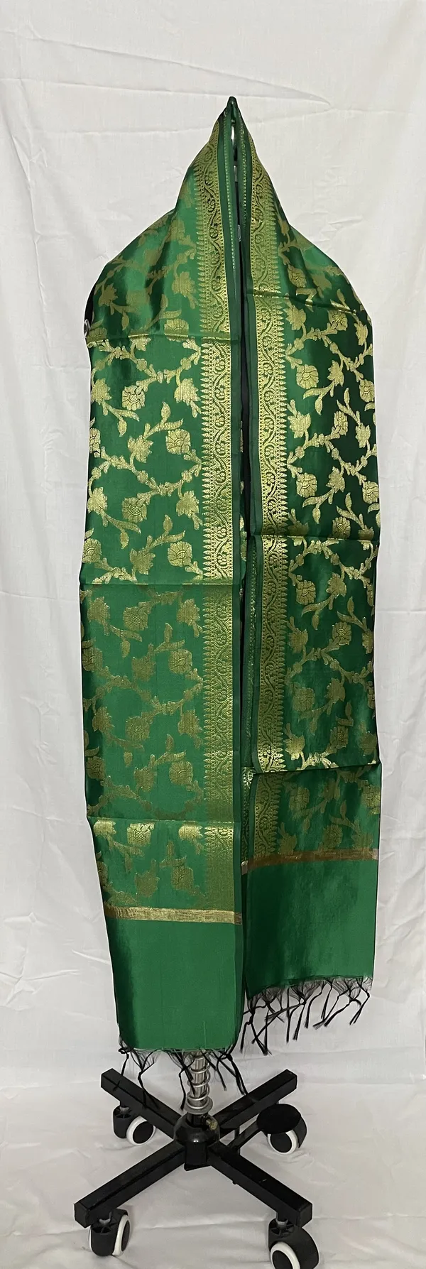 Mamta_Matching_Centre-dupattaBanarasi_Silk