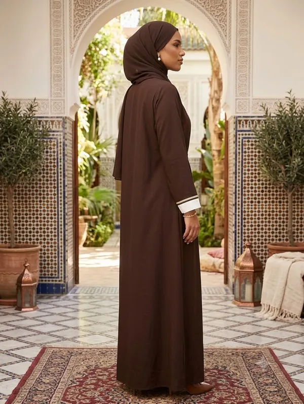 Brown_And_White_Polyester_Burkha_For_Women