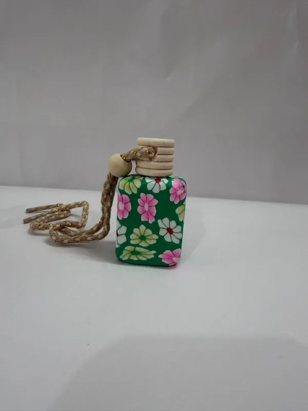 Nature'S_Harvest_Floral_Wooden_Cap_Hanging_Car_Perfume