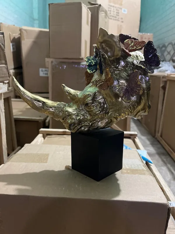 Resin_Decorative_Floral_Rhinoceros_Head_Sculpture