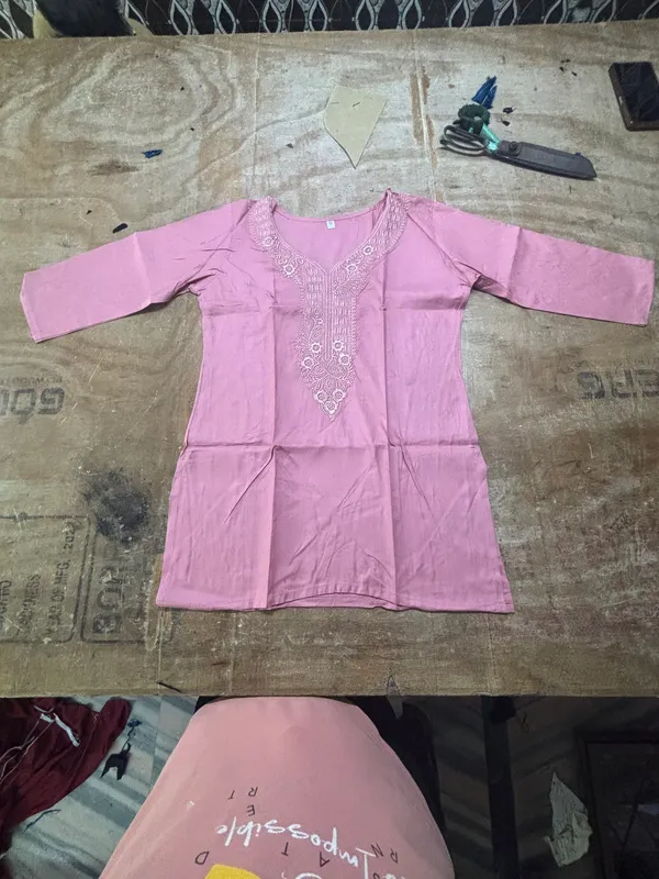 Light_Pink_60%_Cotton,_40%_Polyester_Premium_Straight_Kurta_For_Women