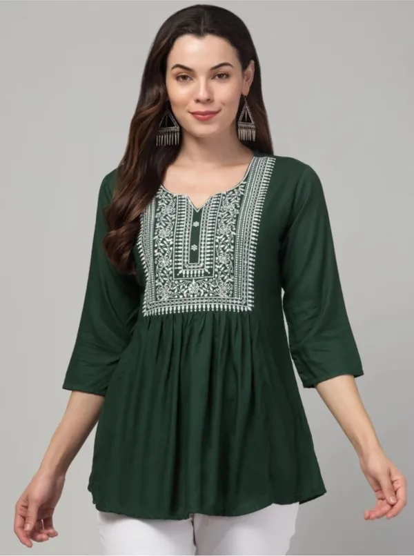 Green_60%_Cotton,_40%_Polyester_Premium_Straight_Kurta_For_Women