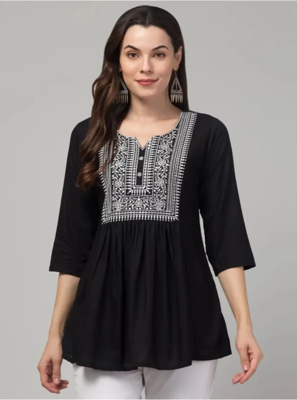 Black_60%_Cotton,_40%_Polyester_Premium_Kurta_For_Women