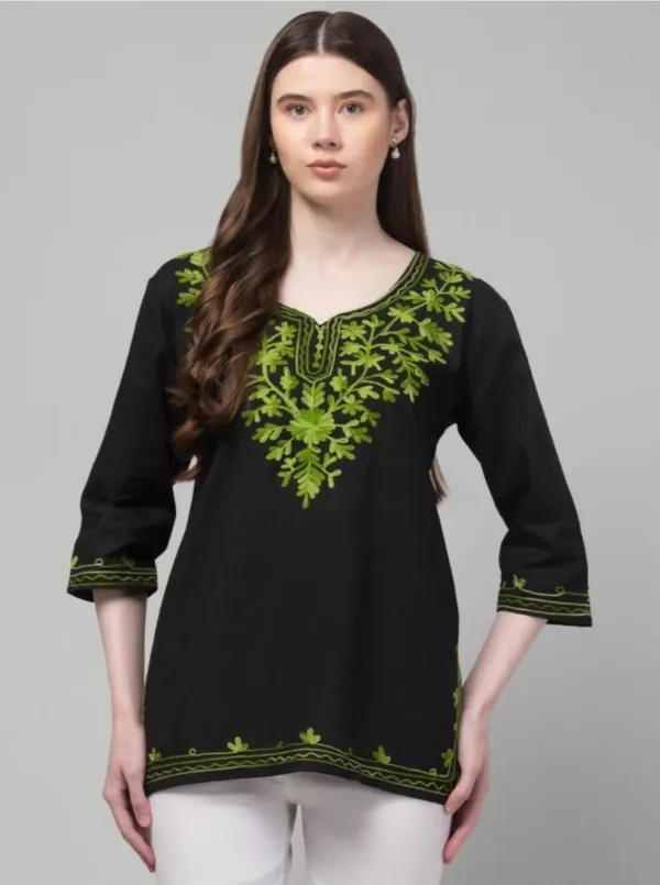 Black_60%_Cotton,_40%_Polyester_Premium_Straight_Kurta_For_Women