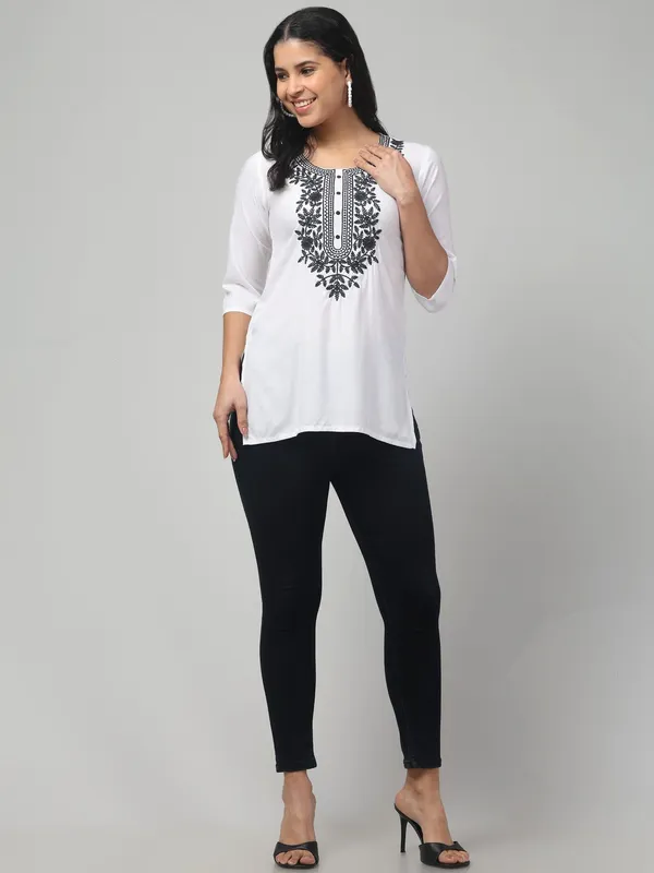 White_Viscose_Rayon_Premium_Straight_Kurta_For_Women