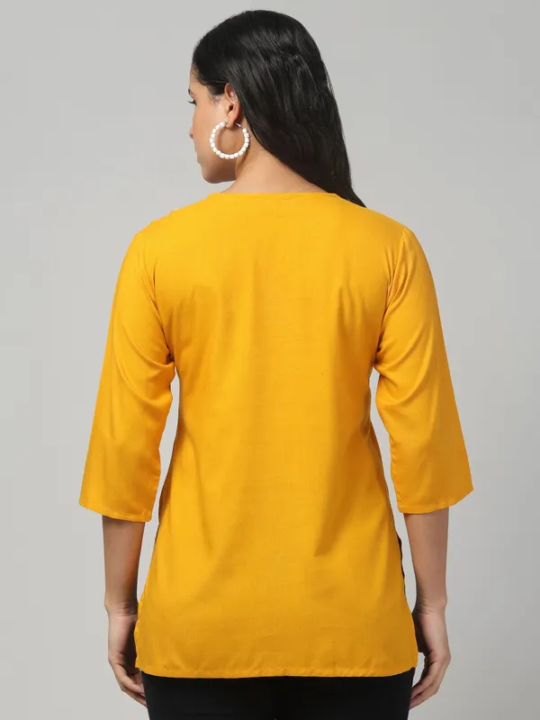 Yellow_Viscose_Rayon_Premium_Straight_Kurta_For_Women