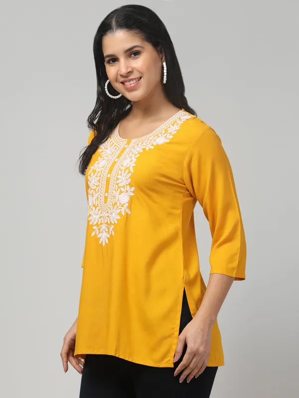 Yellow_Viscose_Rayon_Premium_Straight_Kurta_For_Women