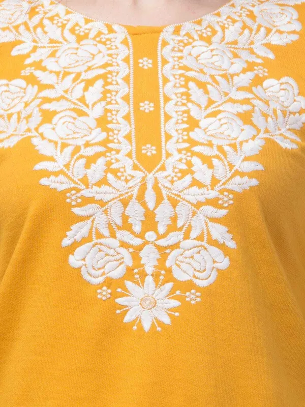 Karigari_collection_Women_Embroidered_Kurta_(Yellow)