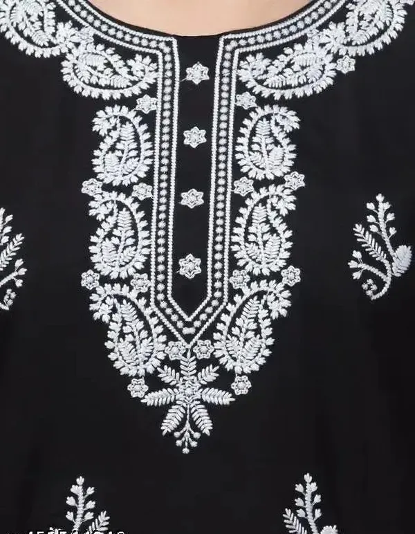 Karigari_Collection_Women_Embroidered_Kurta_(Black)