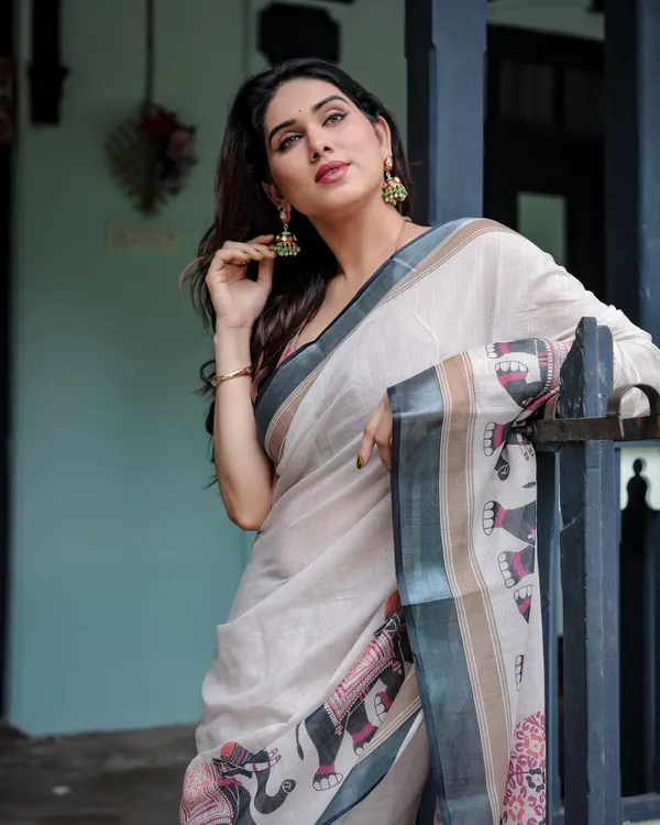 Off_White_Linen_Cotton_Printed_Saree_With_Blouse_For_Women