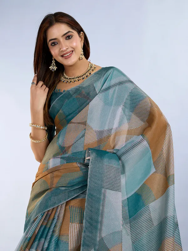 Teal_Cotton_Geometric_Print_Saree_With_Blouse_For_Women