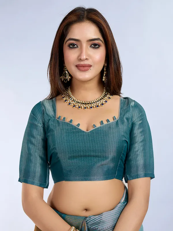 Teal_Cotton_Geometric_Print_Saree_With_Blouse_For_Women