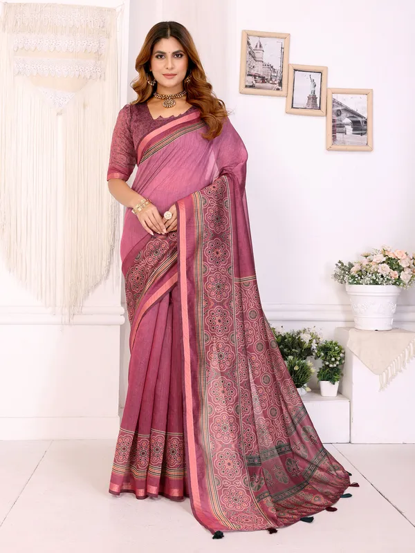 Pink_Chanderi_Cotton_Floral_Print_Saree_With_Blouse_For_Women