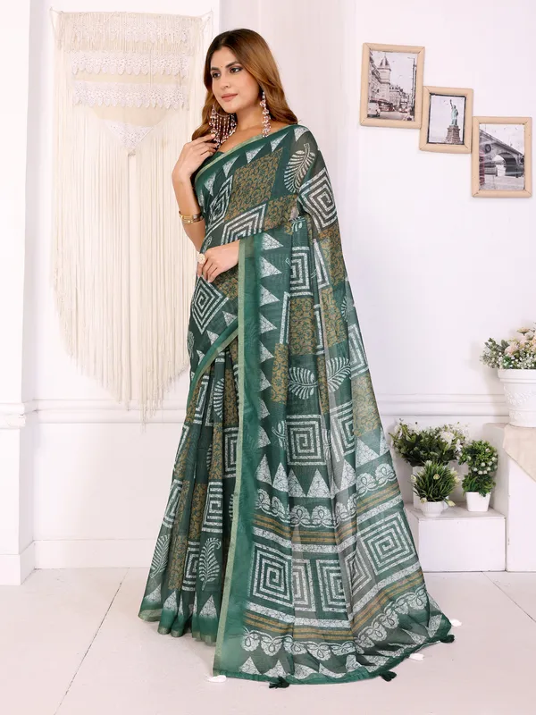 Green_Chanderi_Cotton_Floral_Print_Saree_With_Blouse_For_Women