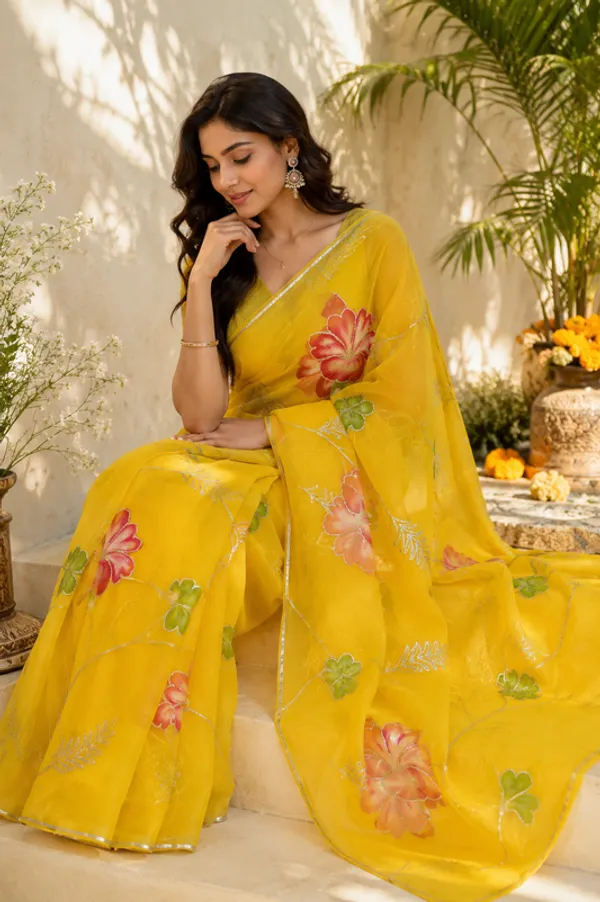 Royal_Sunehri_Blossom_Handpainted_Gota_Patti_Georgette_Saree