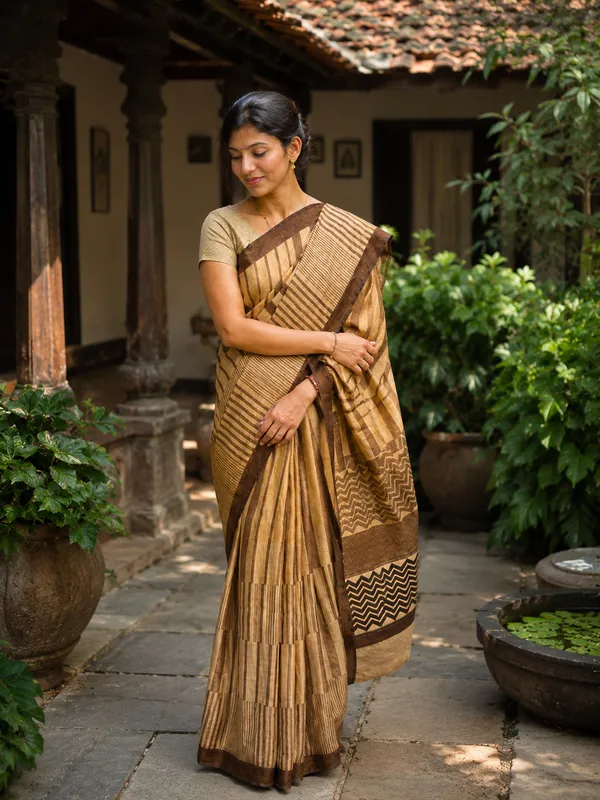 Pure_Handloom_Tussar_Tissue_Silk_Designer_Saree