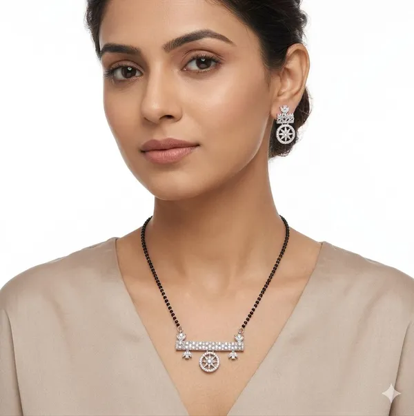 GuruLivora_Brass,_Alloy_Silver_Silver,_White_Jewellery_Set_(Pack_of_1)