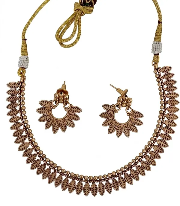 GuruLivora_Brass,_Alloy_Gold_Jewellery_Set_(Pack_of_1)