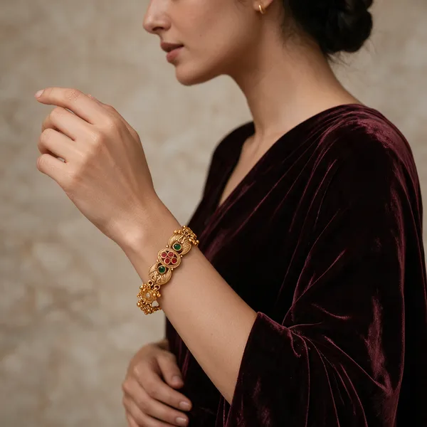 Gold_Matte_Finish_Rajvadi_Bracelet_For_Women