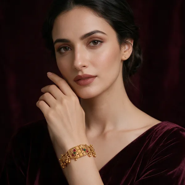 Gold_Matte_Finish_Rajvadi_Bracelet_For_Women