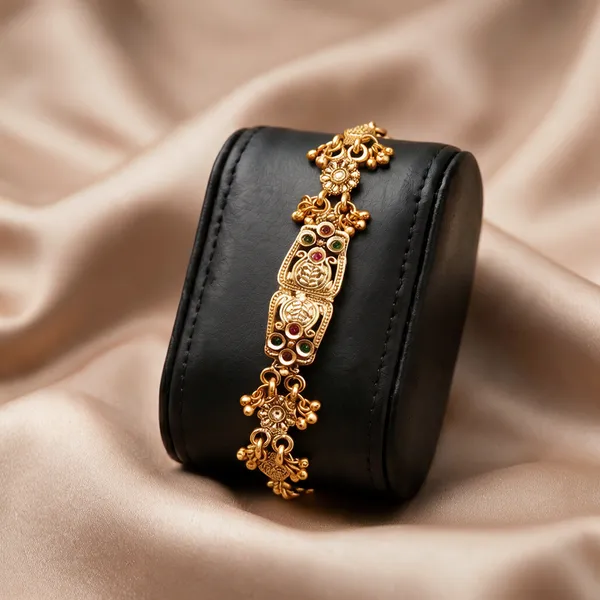 Gold_Matte_Finish_Rajvadi_Bracelet_For_Women