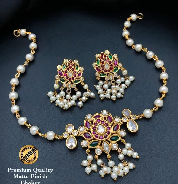 Gold-Tone_Kundan_Pearl_Choker_Necklace_Set_For_Women