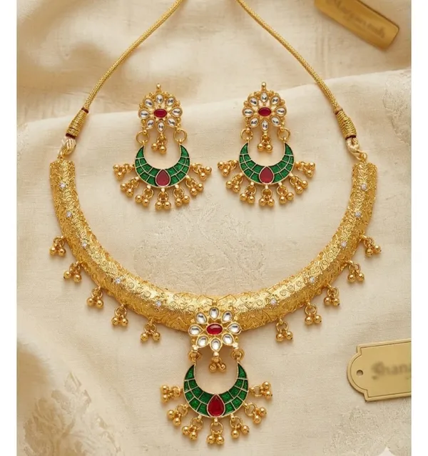 Gold_Tone_Green_And_Red_Ethnic_Necklace_And_Earring_Set