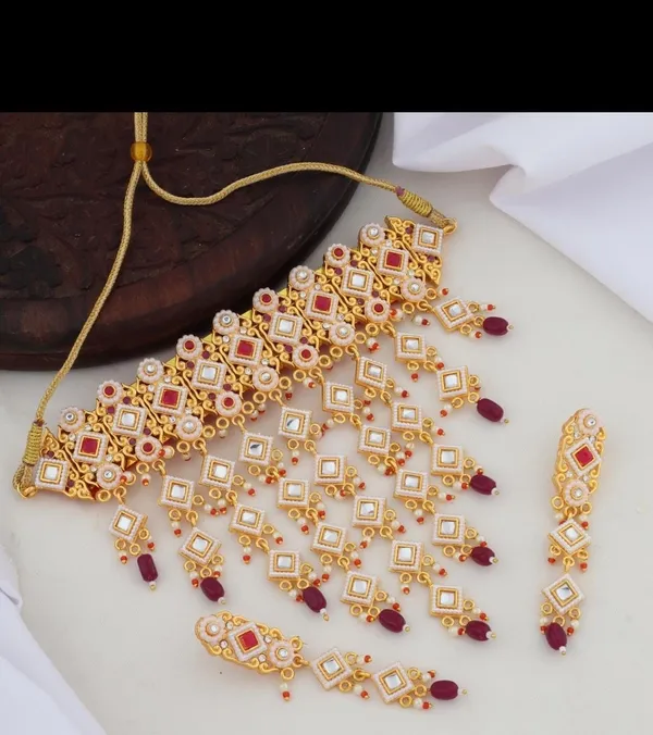Gold_Tone_Bridal_Choker_Necklace_Set_For_Women