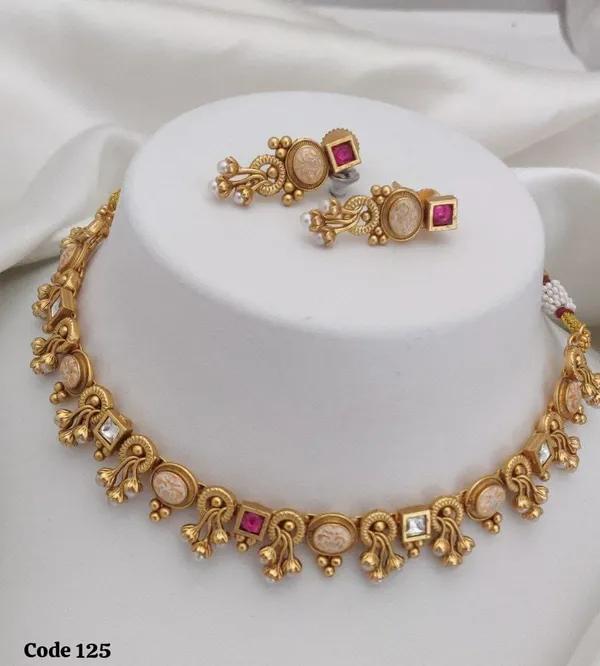 Gold_Tone_Traditional_Necklace_Set_For_Women